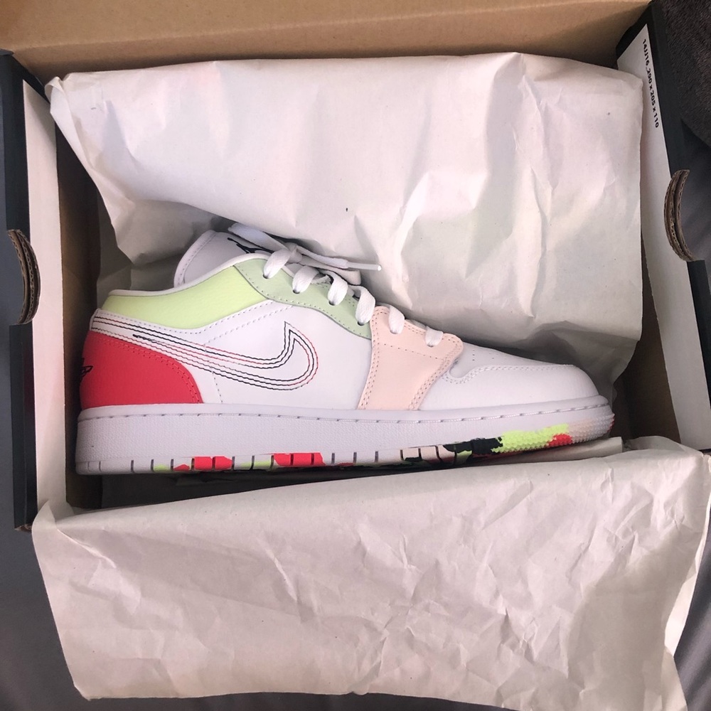 New Air Jordan 1 Low - 6Y